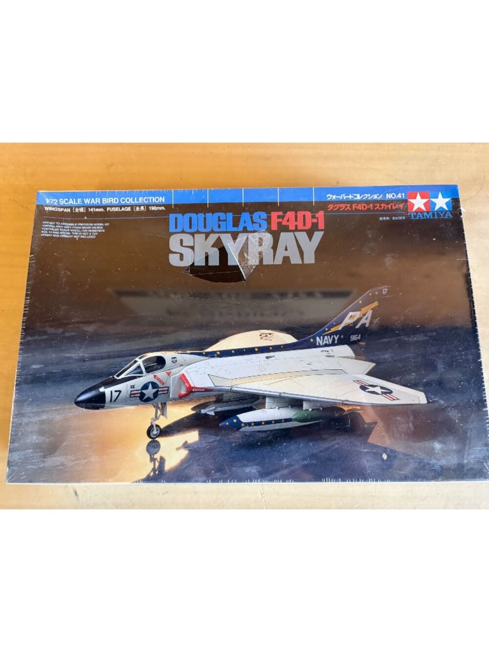Tamiya 1/72 Douglas F4D-1 Skyray Warbird Collection No. 41 Plastic Model Kit sea